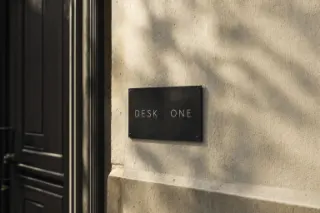 plaque, version 2